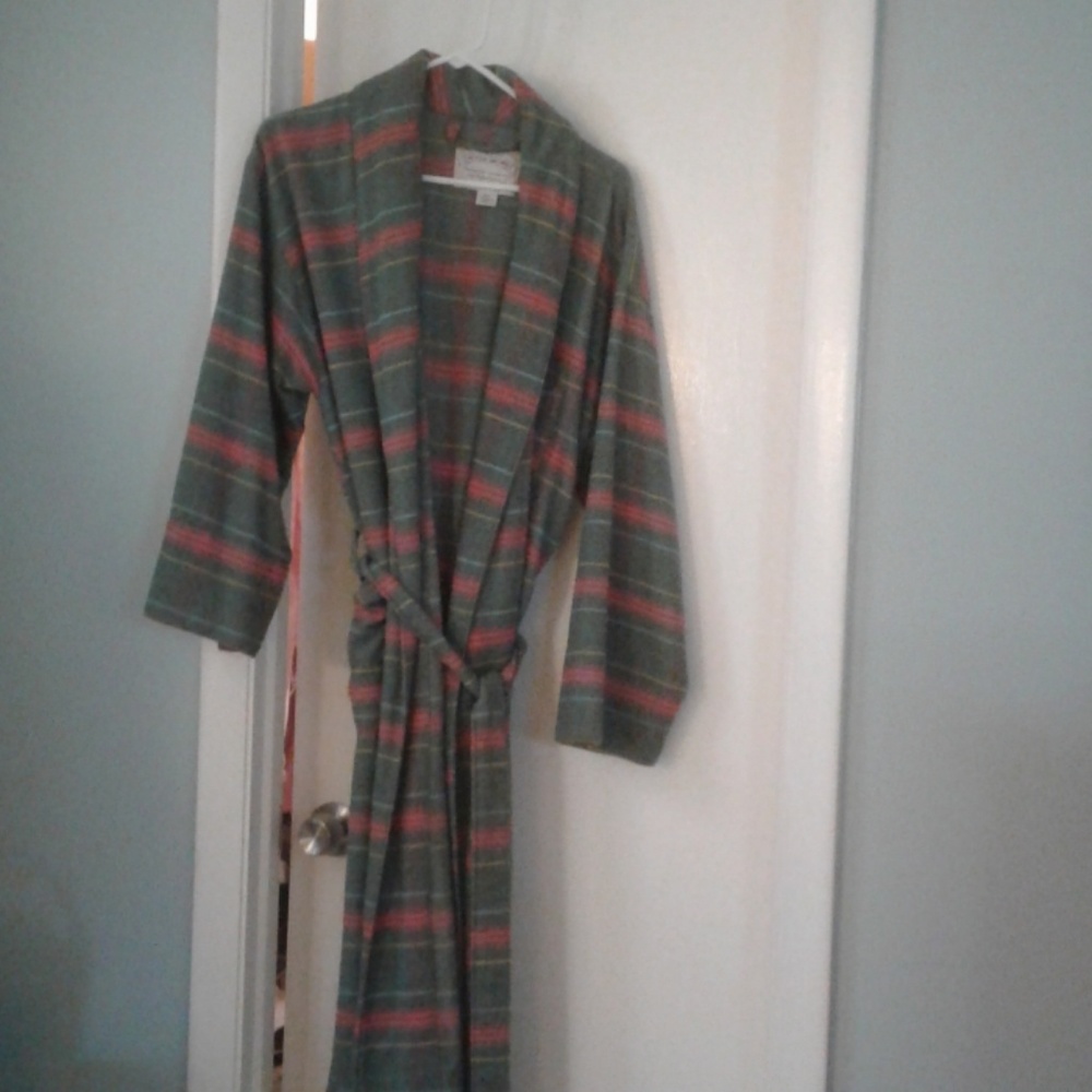 100% cotton flannel robe